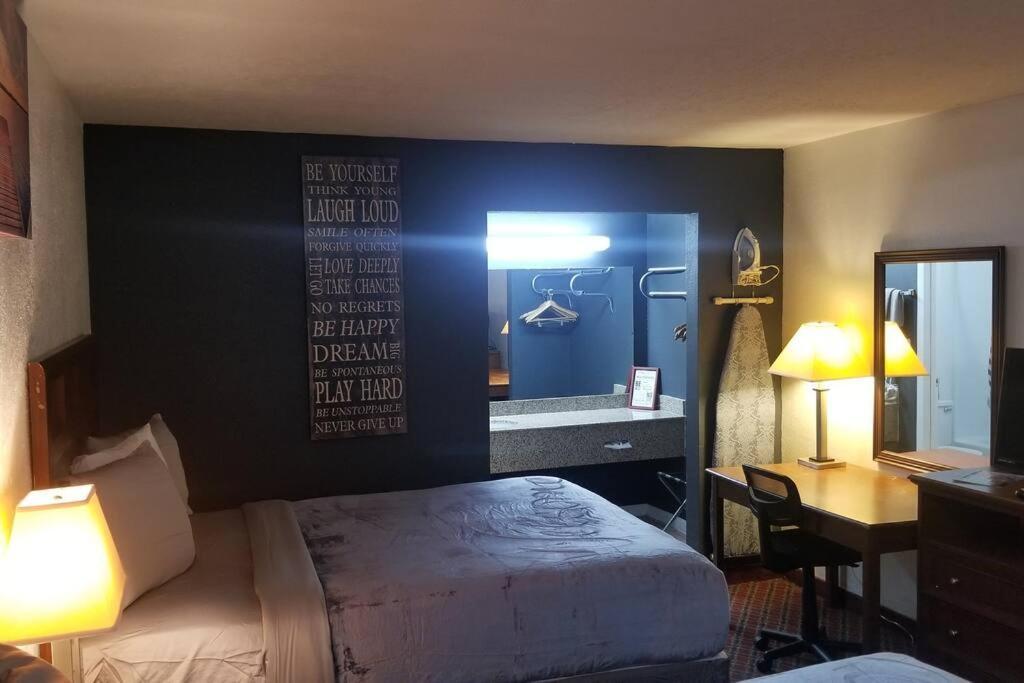 Osu 2 Queen Beds Hotel Room 117 Wi-Fi Stillwater Exteriör bild