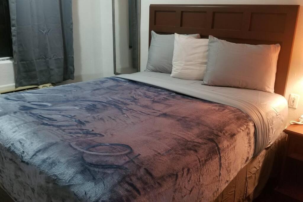 Osu 2 Queen Beds Hotel Room 117 Wi-Fi Stillwater Exteriör bild